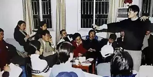 那些頂級巨頭創(chuàng)業(yè)初期的苦逼樣，谷歌、蘋果、阿里、騰訊、華為...